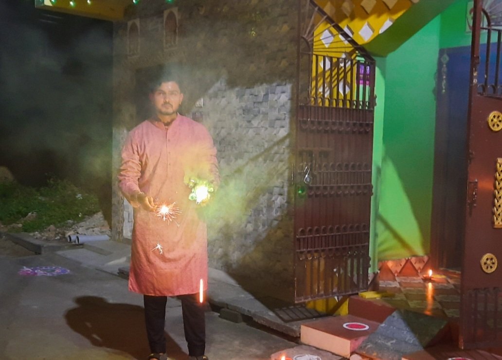 Random Blur pics of Diwali ❤️🪔
#Diwali2024