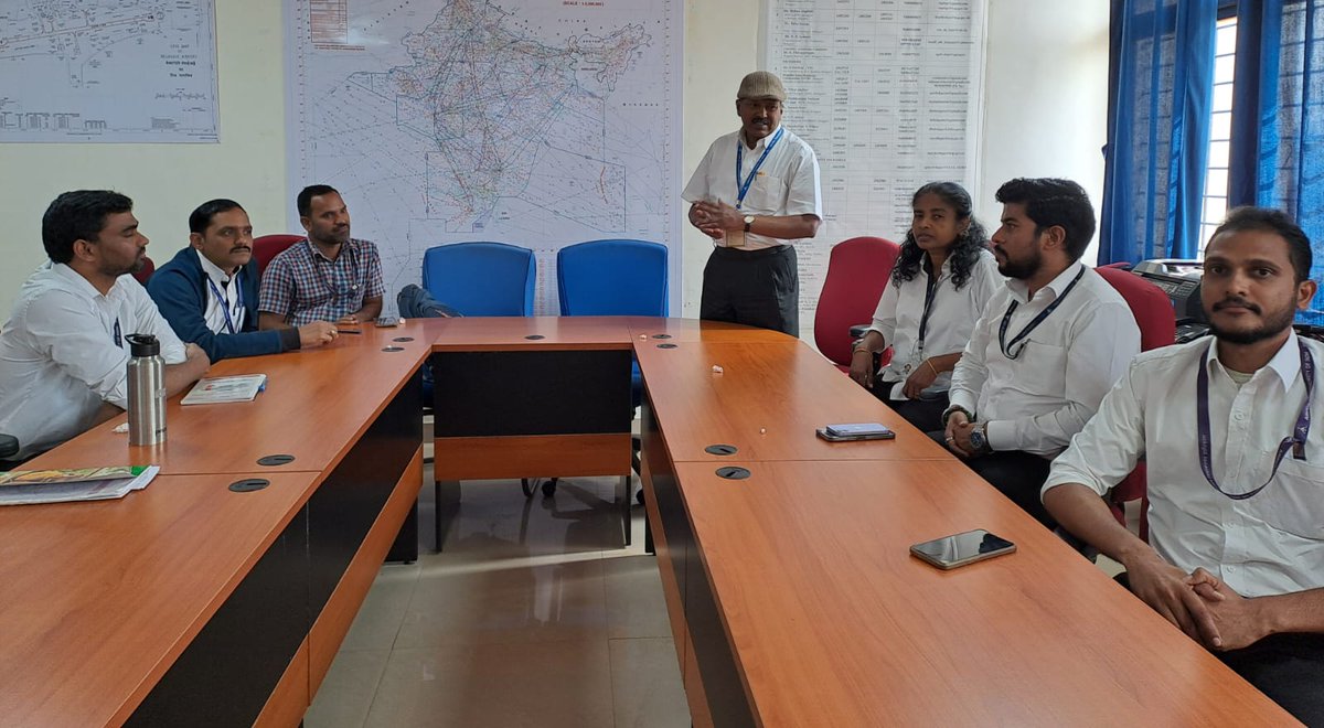 aaiblgairport's tweet photo. Upskilling & building competence, ensuring safety! Belagavi Airport's CNS department commences 3-week revalidation training focused on Navigational Aids (ILS, DVOR, DME) in the presence of Sh. PS Desai,DGM (CNS - Unit Incharge).
#AviationSafety #CNSTraining #NavigationalAids #AAI https://t.co/aUJ5xbtH9m