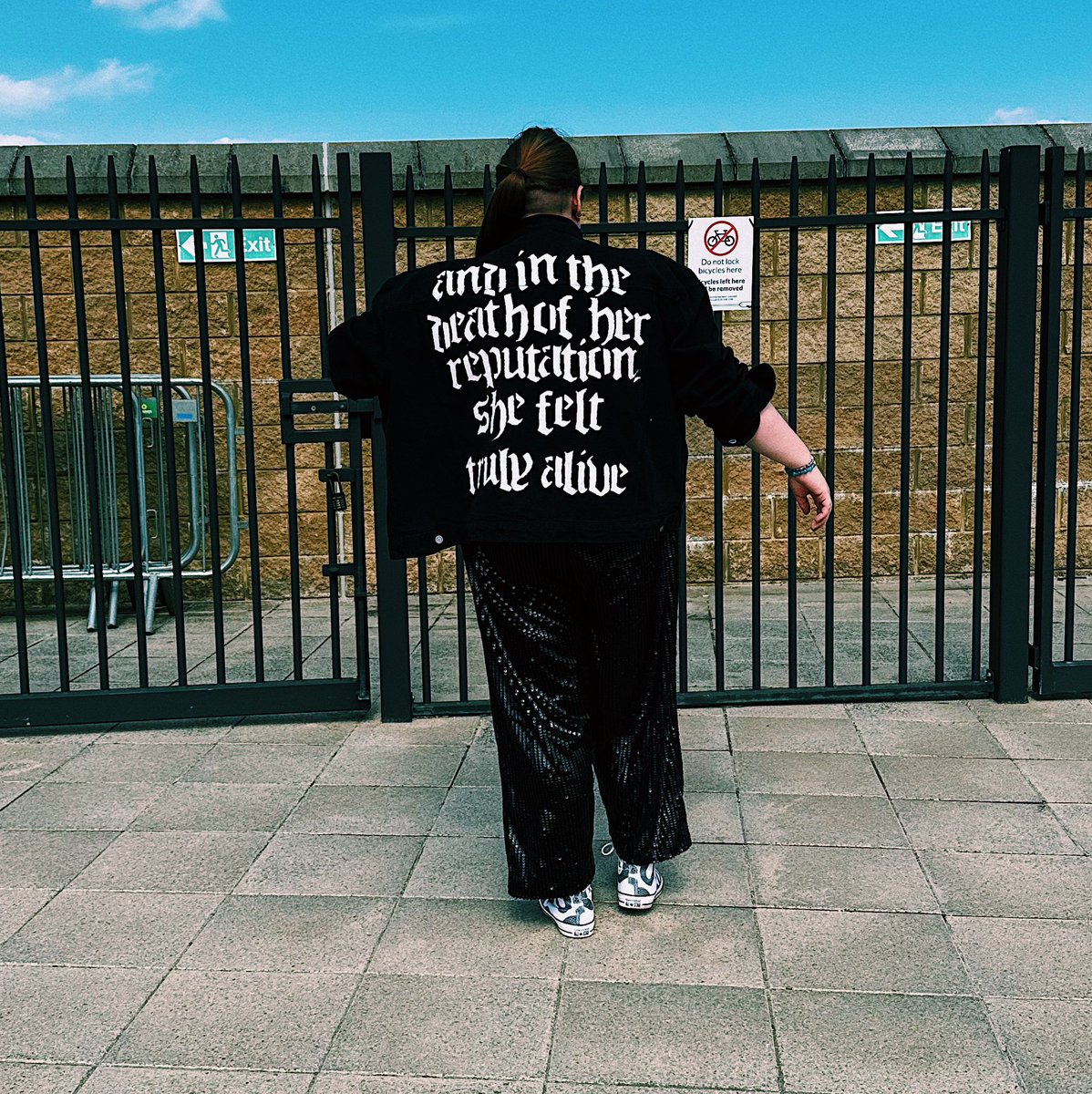 j_thorn_7's tweet photo. @this1smetrying Edinburgh Night 1. June 7th 2024 ✨ https://t.co/rIdlH6DFTk