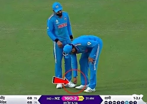a4di1tya's tweet photo. Dot balls % in

ODI
Rohit - 52.47%
Kohli - 44.99%

T20I
Rohit - 38.16%
Kohli - 28.69%

DHARAVI SUAR ROPIG
#HappyBirthdayViratKohli https://t.co/wvo4SrFlR2