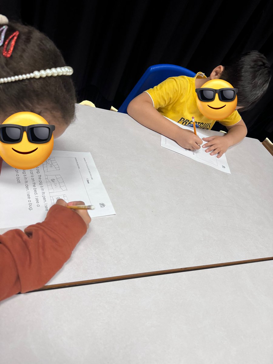 MrsHadskis_ESL's tweet photo. UFLI decodable passages help us read and also build our vocabulary knowledge. Today we learned the difference between a “pen” you write with and a pig “pen”. We also learned what a “den” and a “cot” are. @StRoseLimaOCSB #ocsbml @OCSBContEd https://t.co/gvuZTVmw9F