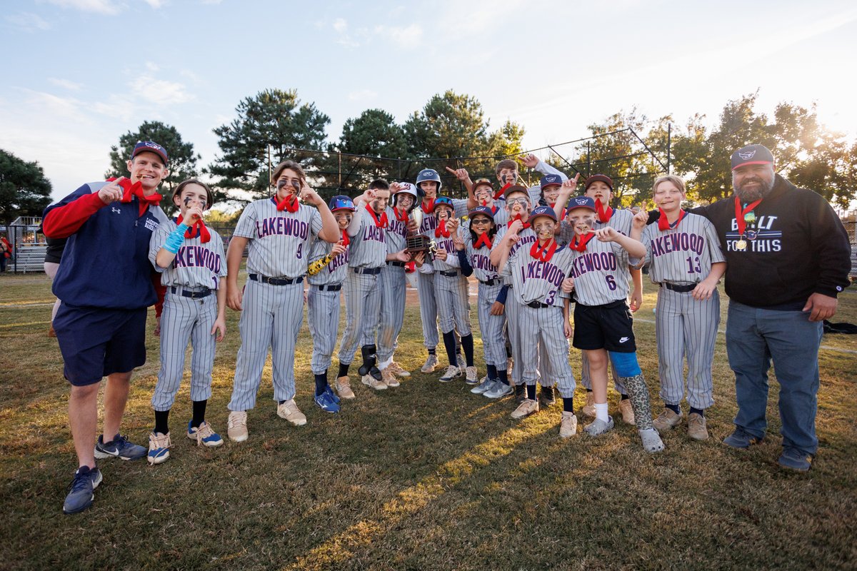 NPSchools_VA's tweet photo. 🏆🎉Congrats to our middle school teams on a great season!

🏈#CompassAcademyAtRuffnerSchool - Runner-Ups

⚾(Softball) Champions - @LakewoodEagles, Runner-ups @BlairClippers!

⚾Champions @LakewoodEagles, Runner-ups #AGMS

🎾Champions @LakewoodEagles 

We are so #NPSProud! https://t.co/yBsg2b5sz1