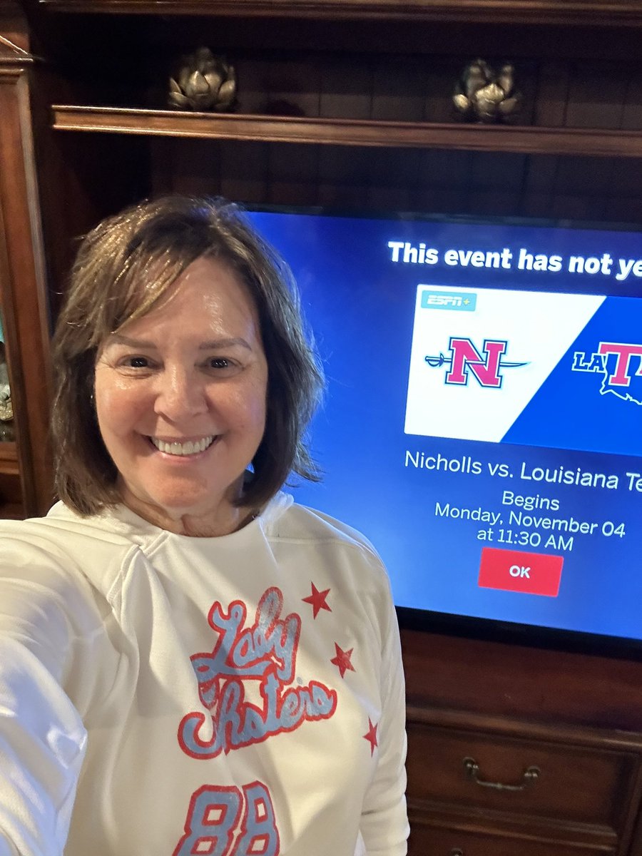 Anxiously awaiting…<a href="/BrookeStoehr/">Brooke Stoehr</a> <a href="/LATechWBB/">Lady Techsters</a> 🩵❤️🏀