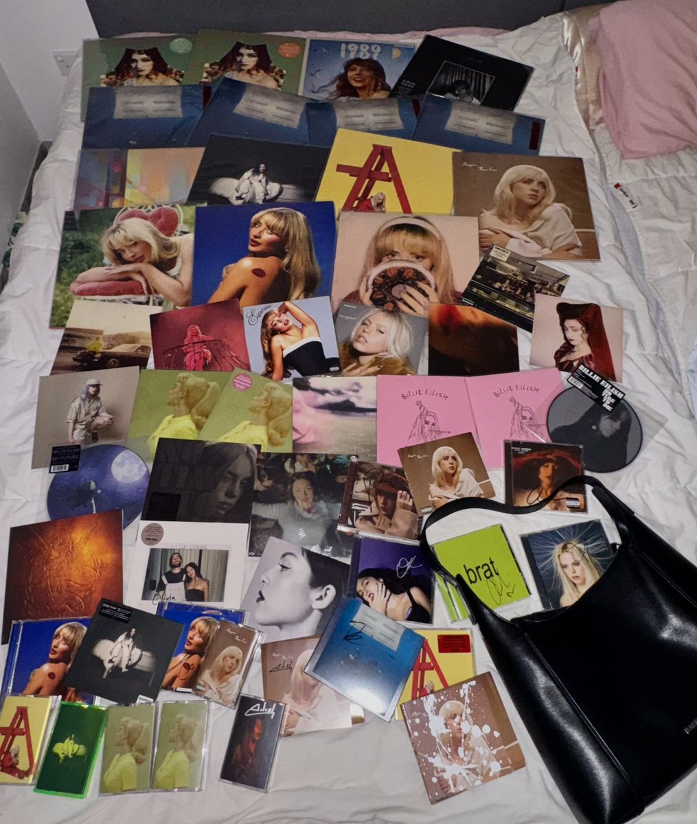 if kamala wins i will do a giveaway to everyone who replies to this tweet 💿