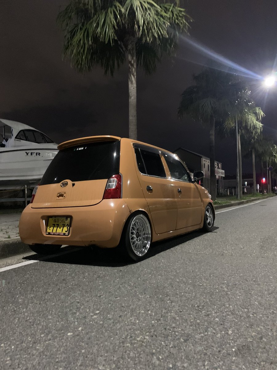 Shu_RZ4EU's tweet photo. 塗装やっと完成した
バチイケチャンガラエッセの完成👍
#えっせ #L235S #自家塗装 https://t.co/j34RzAtwFL