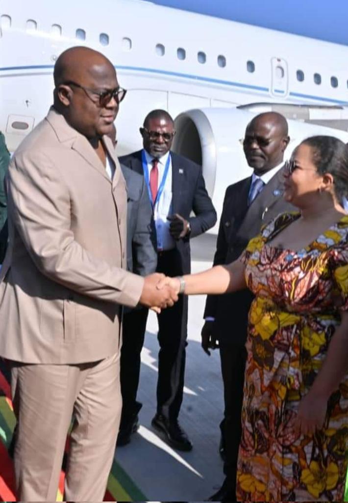 Enjeuxafricains's tweet photo. Le PR #congolais, Félix #Tshisekedi, est parmi les nombreux chefs d'État #africains attendus à la 29ème conférence des #Nations_unies pour le climat (#CdP29 et #COP29) prévue du 11 au 22/11 à #Bakou, en #Azerbaïdjan. Il y fera entendre la voix de la #RDC. 
@COP29_AZ 
@fatshi13 https://t.co/OsruhyjKfO