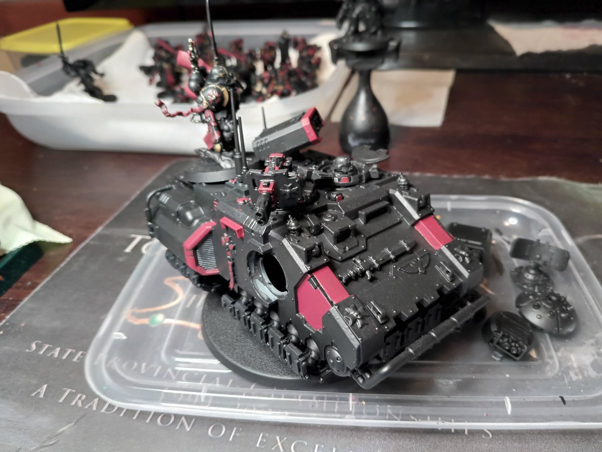 AutomaticMonkTV's tweet photo. Got a little more work done on the #Impulsor WIP
For the Emperor of course!
This is my 1st vehicle and I'm learning a lot from the process.
The top mounted equipment is all magnetized.
Metallics and highlights next!
#warhammer40k
#blacktemplar
#emperorswill
#newwargamer
#newpainter