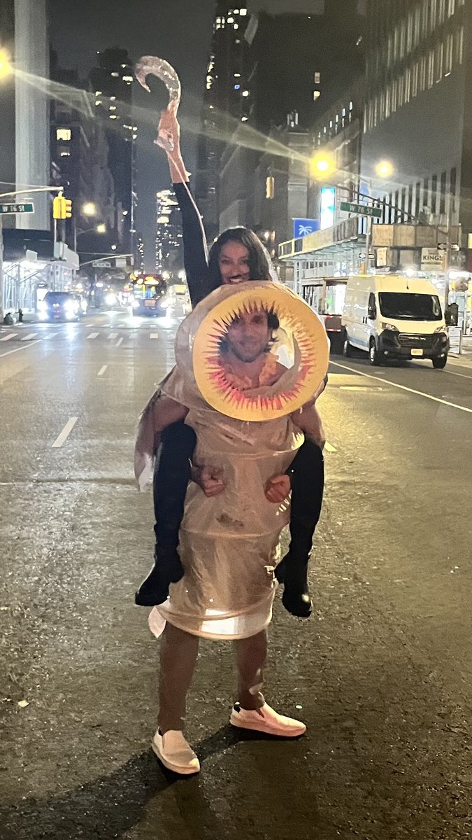 mishaley's tweet photo. 🪱 Chani and her sandworm: costume contest winners. We'd like to thank the Bene Gesserit for letting this happen.

#dune #dune2 #dunemovie #arrakis #spicemelange #shaihulud #lisanalgaib #halloween #costume https://t.co/SIYOysTJOx