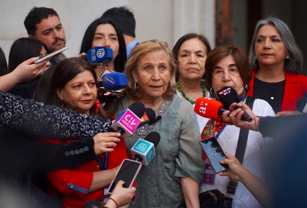 Helia Molina Milman tweet media