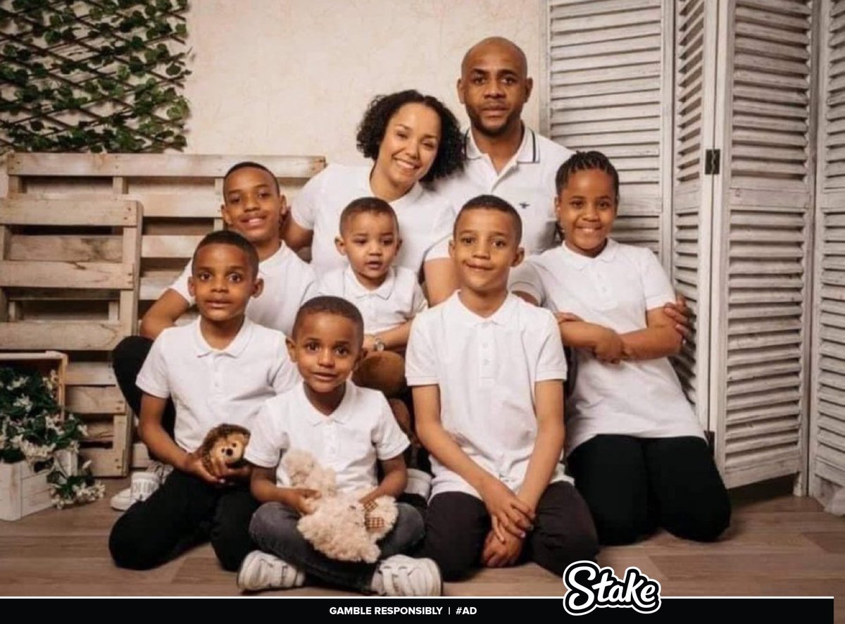 the_marcoli_boy's tweet photo. I wouldn't look at another woman twice if i had this family 💔 Disappointed in him https://t.co/mSEfux2jes