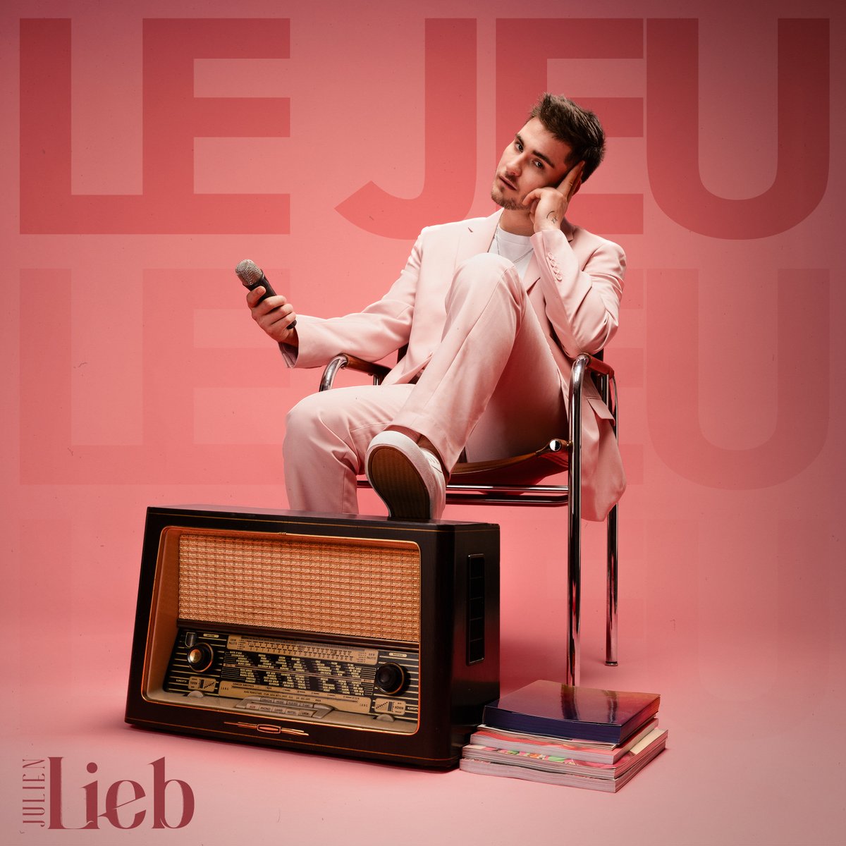 _twinmusic_'s tweet photo. J-11 ⏳

Le nouveau single de #julienlieb sort le 15 novembre, et s’intitule « Le jeu » !

🤩 Cliquez dès maintenant sur le lien presave pour être les premiers à écouter le titre à sa sortie : https://t.co/7fwUD2eLXa

Graphisme : @enzo_trupi

#julienlieblejeu #lejeu15novembre https://t.co/RQxjbyizXG