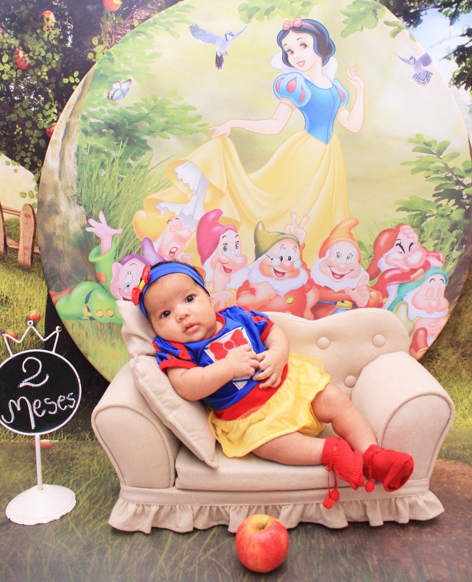 Jullianas23's tweet photo. minha branca de neve ❤️🩵💛 https://t.co/txWm09UFjG