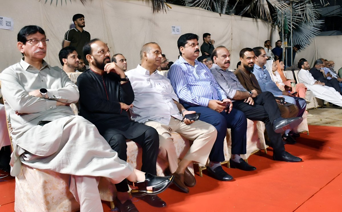 KamalMQM's tweet photo. متحدہ قومی موومنٹ کا پاکستان ہاؤس میں سوشل میڈیا کی اہم میٹنگ کا انعقاد ، جس سےسینئر مرکزی رہنماء سید مصطفی کمال، ڈاکٹر فاروق ستار، انیس احمد قائمخانی اور انچارج سی او سی فرقان اطیب نے خطاب کیا!

#MQMPakistanSMConvention https://t.co/5hGAQBDzWr