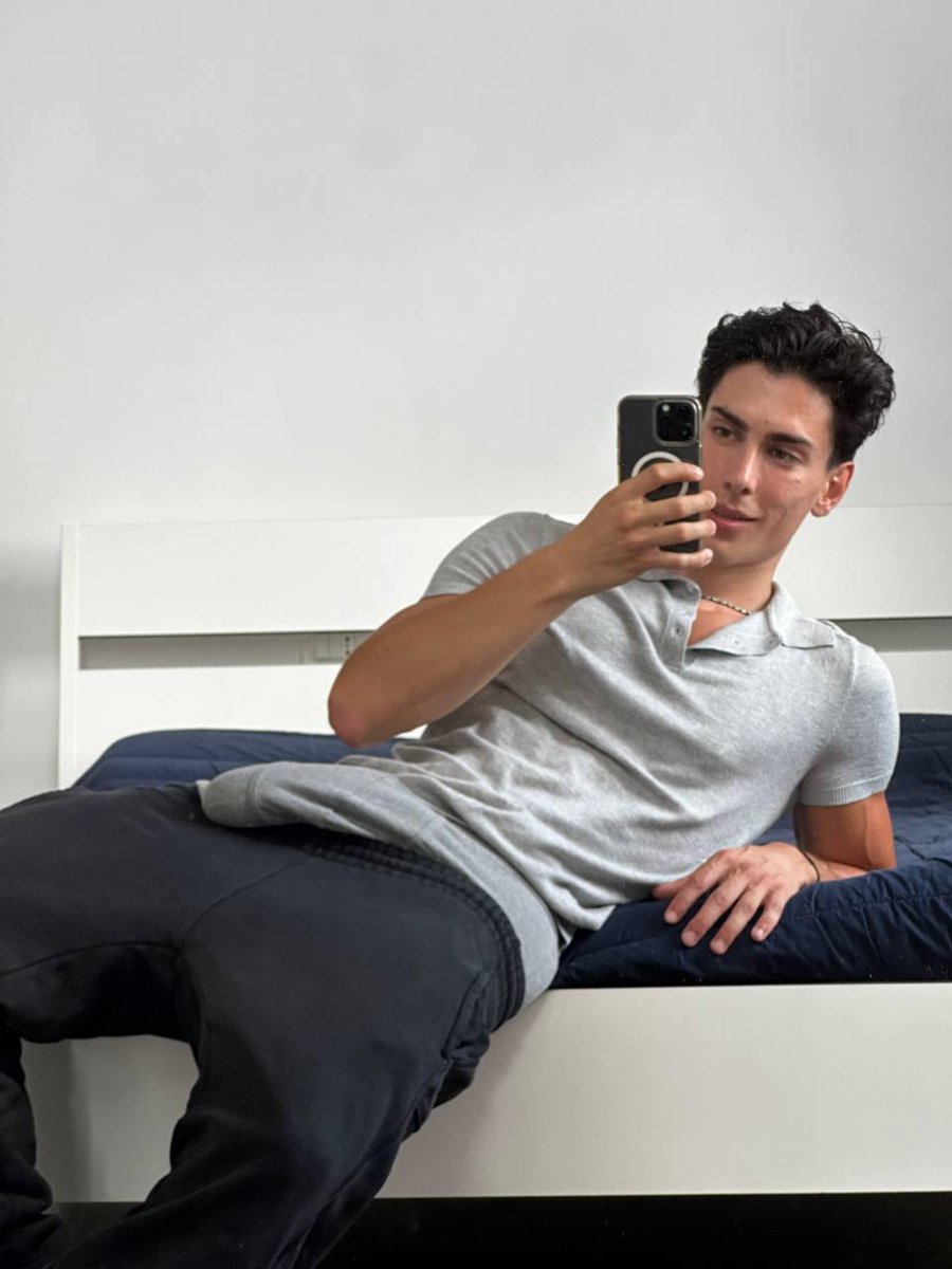 Emanuele tweet media