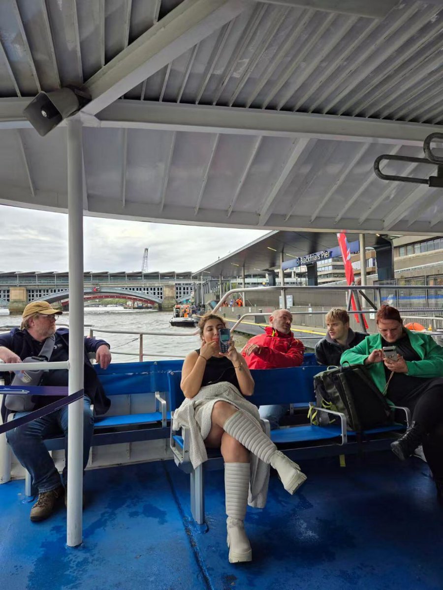 swenserez's tweet photo. Thames River /London /England https://t.co/T7KXdtnnYR