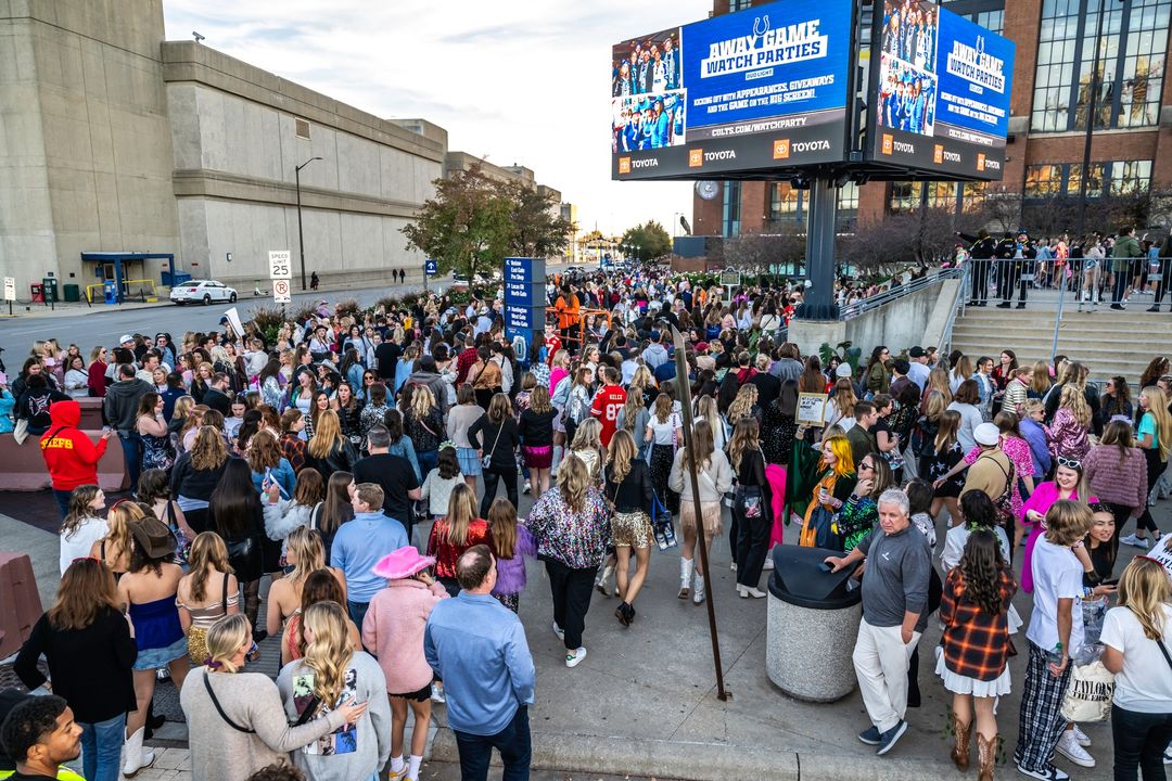 Goodbye, goodbye, goodbye—you were bigger than the whole sky, <a href="/taylorswift13/">Taylor Swift</a>.  ☁️💞 What an incredible adventure it’s been, celebrating 17 years of music together. Swift City truly came together to make this weekend The Best Day(s).  📸 Keith Griner 📍<a href="/IndyDT/">Downtown Indy Alliance</a> #indytstheerastour