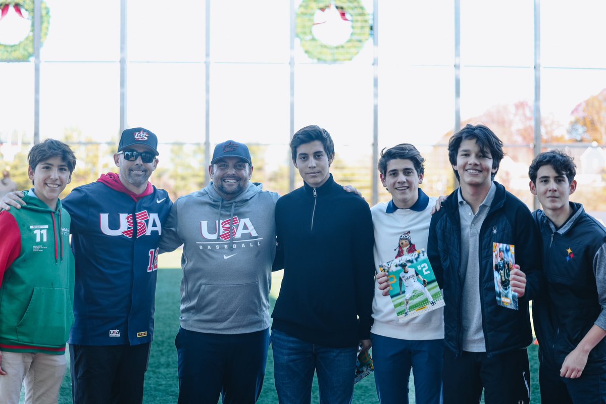 These guys came all the way from Mexico and brought the energy!!

<a href="/Baseball5/">🖐 Baseball5</a> has a bright future 👀