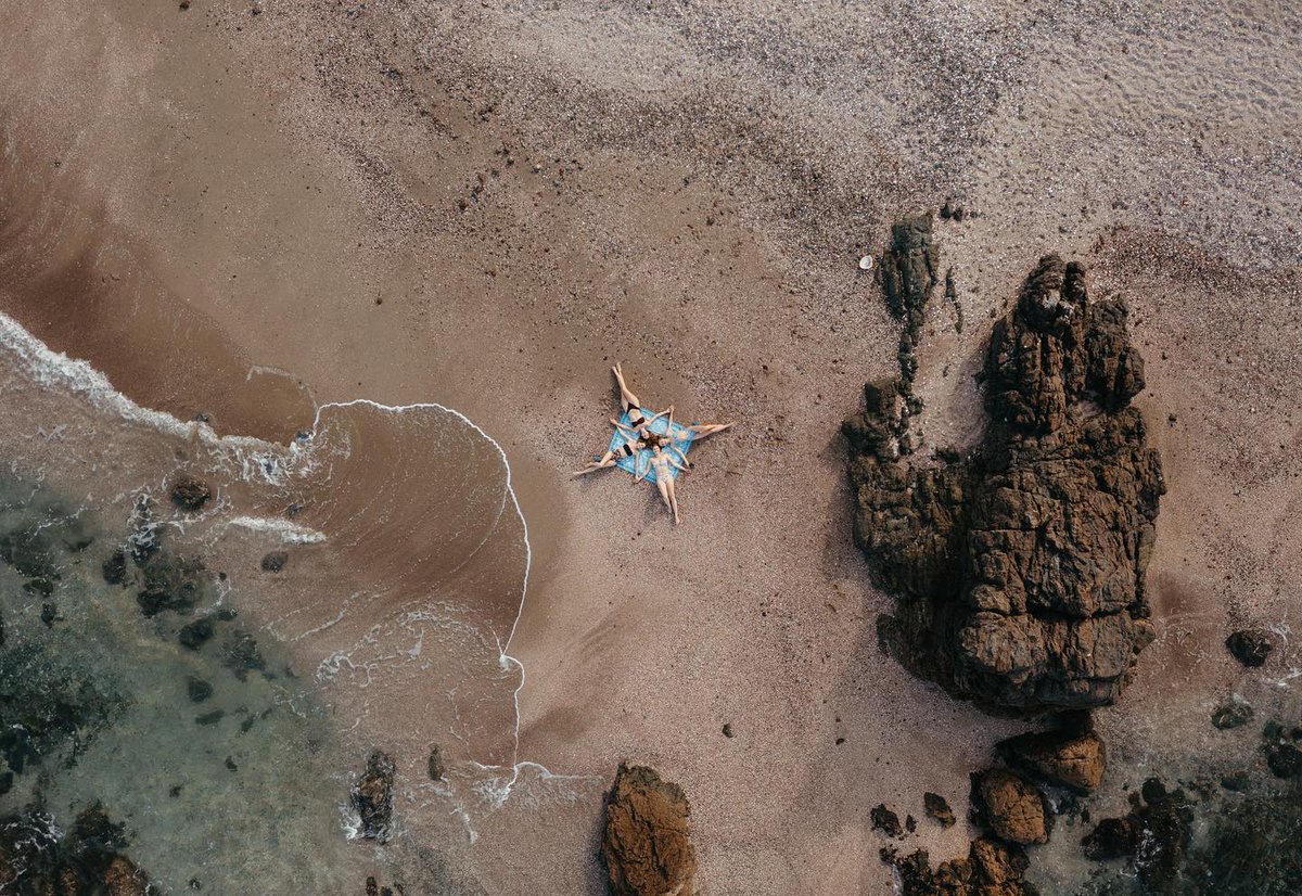Life was meant for good friends and great adventures ☀️