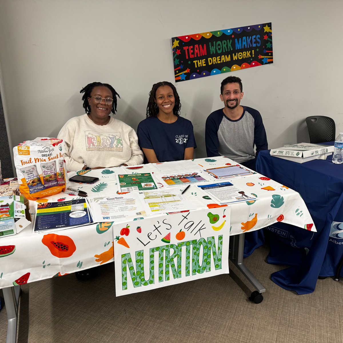 Einstein Service Learning tweet media