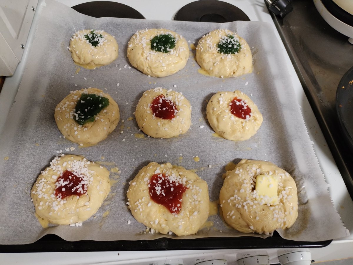 _StoryCorner_'s tweet photo. #TellTetel #deadbites #10choureport
First part of my Baking Project is now done! I have made some buns for the up coming Fathers Day over here! ๐
I still can't get the sizes so right, but these shall do now. ๐
https://t.co/K0XnXEeVpX