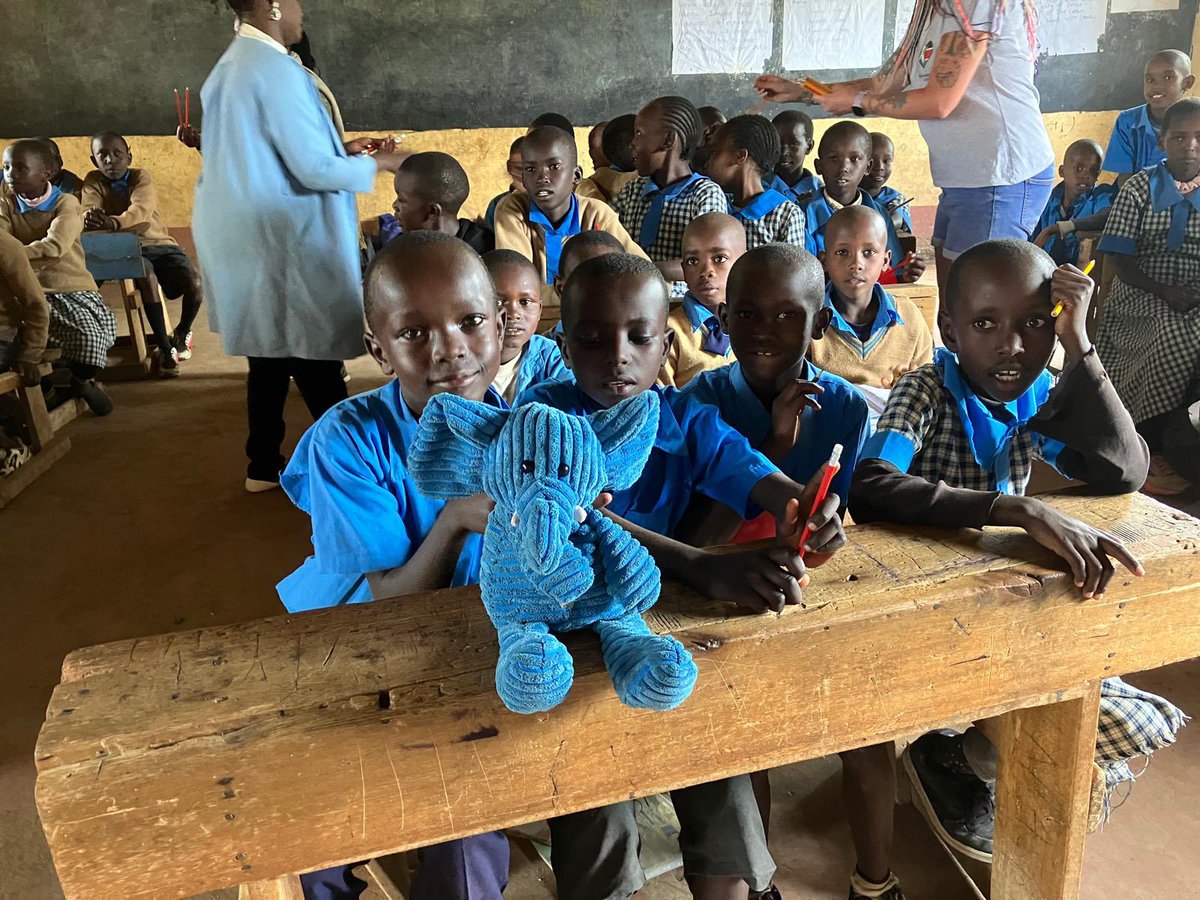 ElliePrimary1's tweet image. It’s great to have Blue Ellie back. Today we made links to her adventures and the Global Goals for Sustainable Development. #SDGs