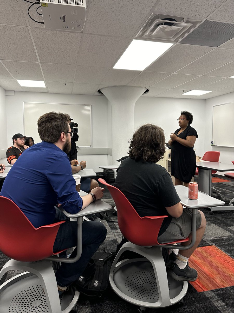 HistoryPraxisLab tweet media