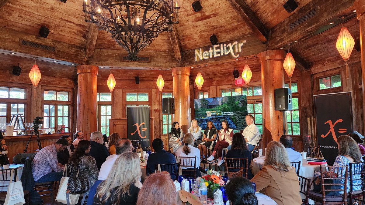 DFXsoundvision's tweet image. 🚀 We had the pleasure of providing full AV support for NetElixir&apos;s 11th Annual X= Experience! Stunning visuals and crystal-clear sound made for an unforgettable event. Excited for what&apos;s next! 🎉 #NetElixir #AVSupport