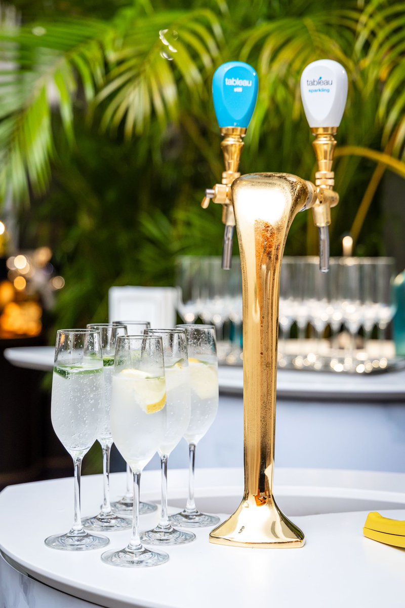 tabl’eau Filtered Water, at your service.

#waterevolved #waterservice #premiumwater #drinkwater #luxuryhospitality