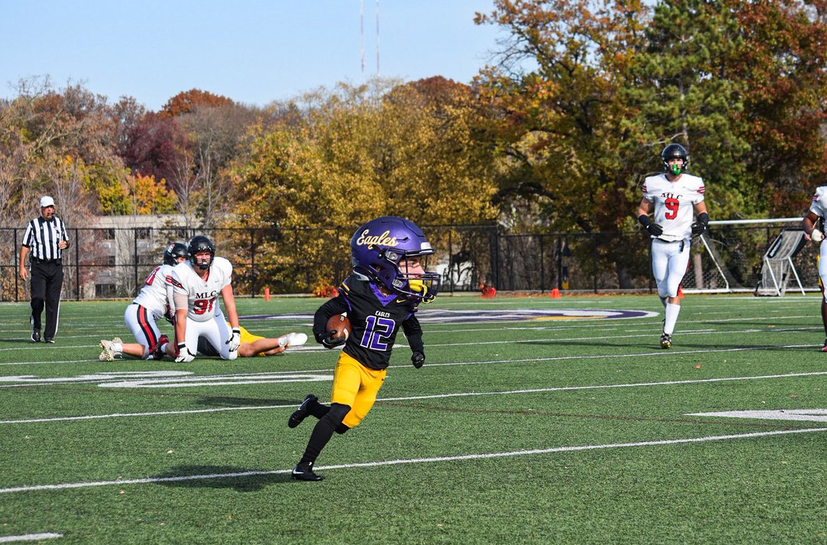 UNW Football tweet media