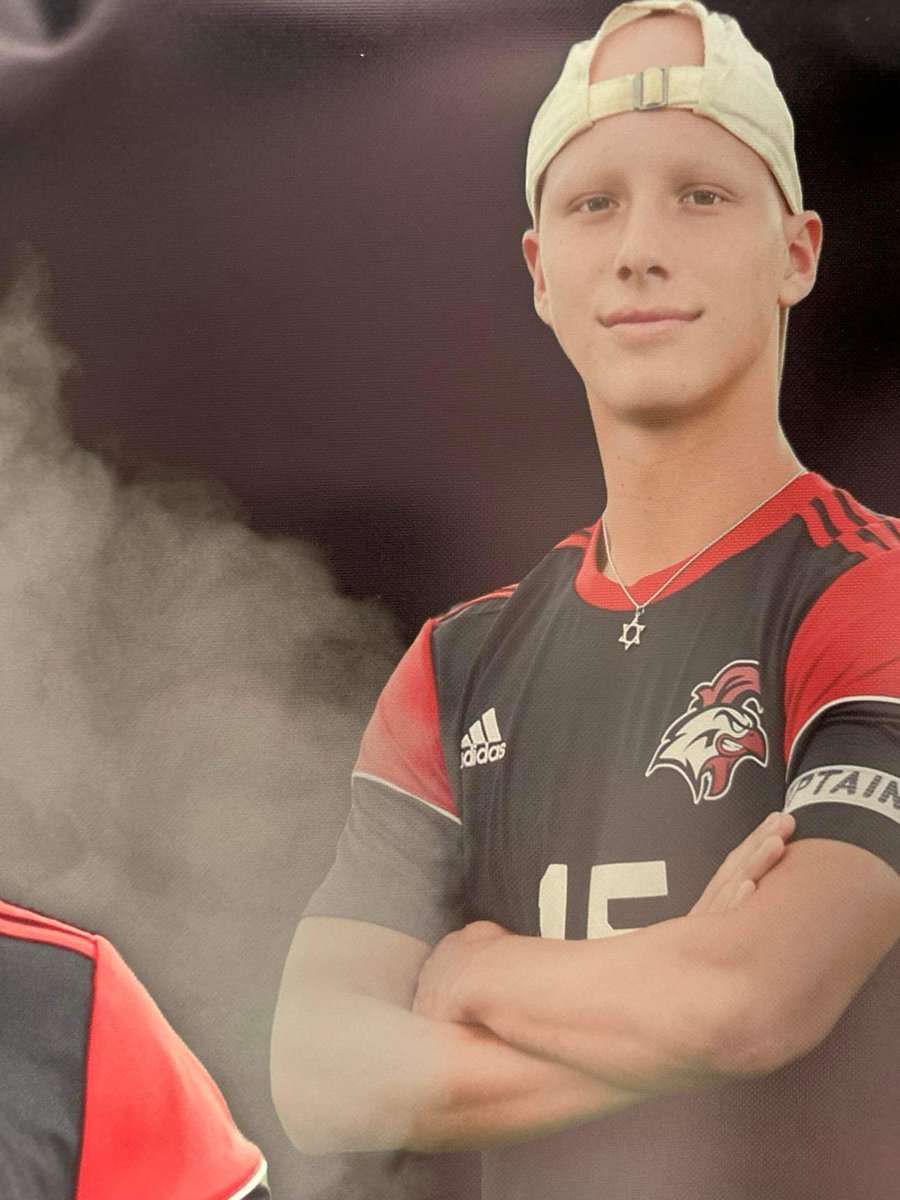 Congratulations to Noah Sarnoff!! For the second year in a row, Noah was named 1st Team CAL. He was also named Team Captain, helping lead Vineland to the NJSIAA playoffs on Tuesday, 11/5 at Kingsway Regional HS 🐔⚽️