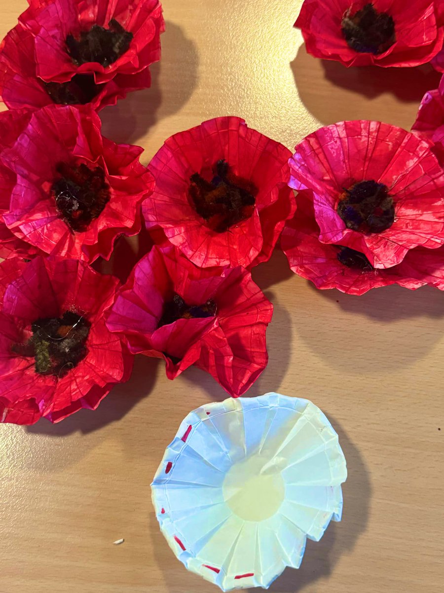 Byron Ward (@byronwardpicu) on Twitter photo One of our service users due to leave hospital soon loves to recycle. โป๏ธ We have recycled used paper medical pots to make some paper poppies for our Remembrance Day display on the ward๐บ
<a href="/WeAreLSCFT/">Lancashire & South Cumbria NHS Foundation Trust</a>
<a href="/HarbourIP/">We Are Harbour Inpatients</a>
<a href="/adelebarker_x/">Adele Barker</a>
<a href="/Chloeca56745391/">Chloe carter</a> One of our service users due to leave hospital soon loves to recycle. โป๏ธ We have recycled used paper medical pots to make some paper poppies for our Remembrance Day display on the ward๐บ
<a href="/WeAreLSCFT/">Lancashire & South Cumbria NHS Foundation Trust</a>
<a href="/HarbourIP/">We Are Harbour Inpatients</a>
<a href="/adelebarker_x/">Adele Barker</a>
<a href="/Chloeca56745391/">Chloe carter</a>