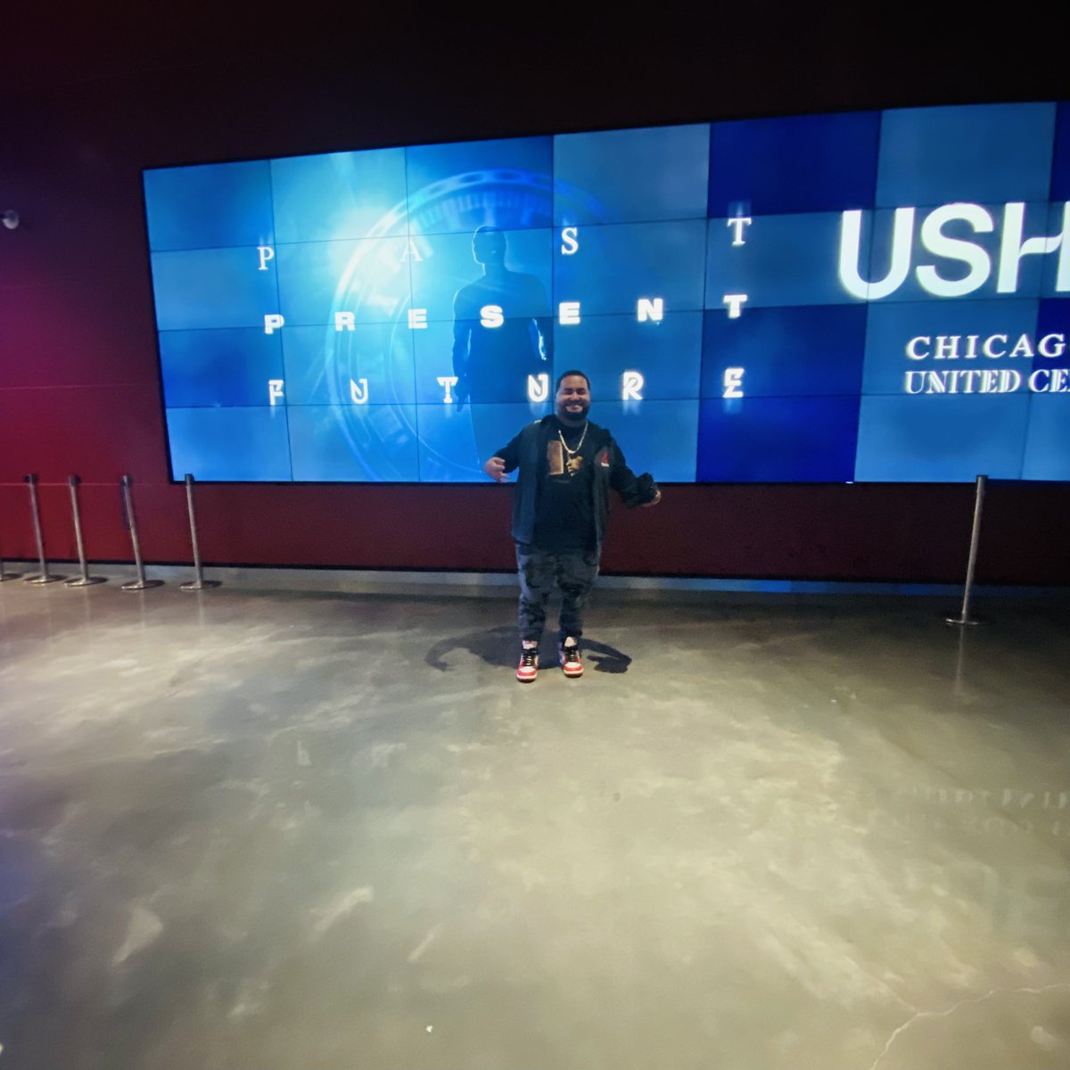 eledwin91's tweet photo. @Usher concert was amazing https://t.co/TrQNbzmCqC