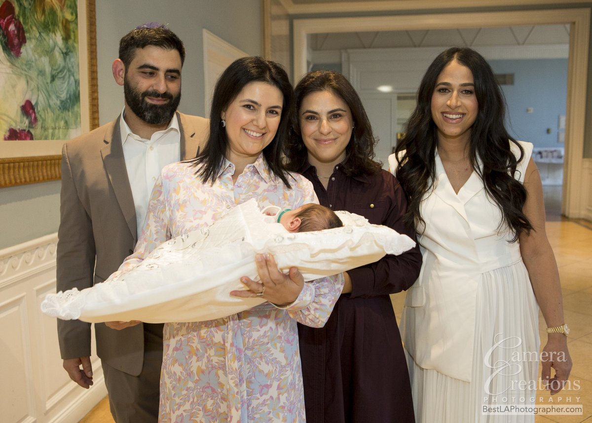 CameraCreations's tweet image. BRIS EVENT PHOTOGRAPHY
An important life event photographed is priceless
I was invited to photographed a momentous event for a newborn of eight days called a bris. The bris is a Jewish ceremony of circumcision performed by a Mohel who is specifically...cameracreations.net/2024/11/04/bri…