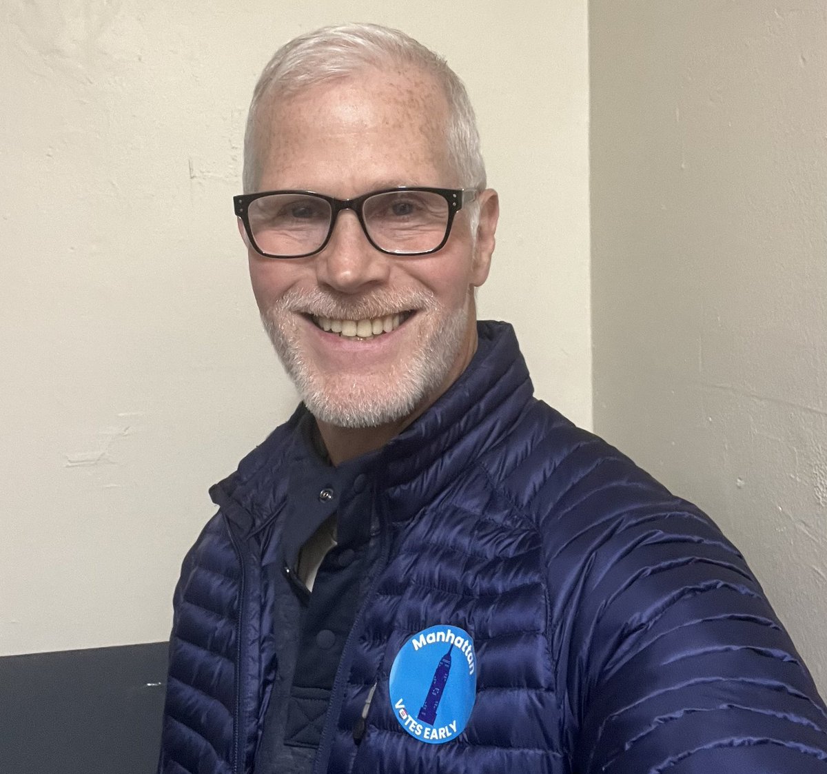 I put on my “normal gay guy” Halloween costume and went to vote early for Kamala. Let’s do this! #Harris2024