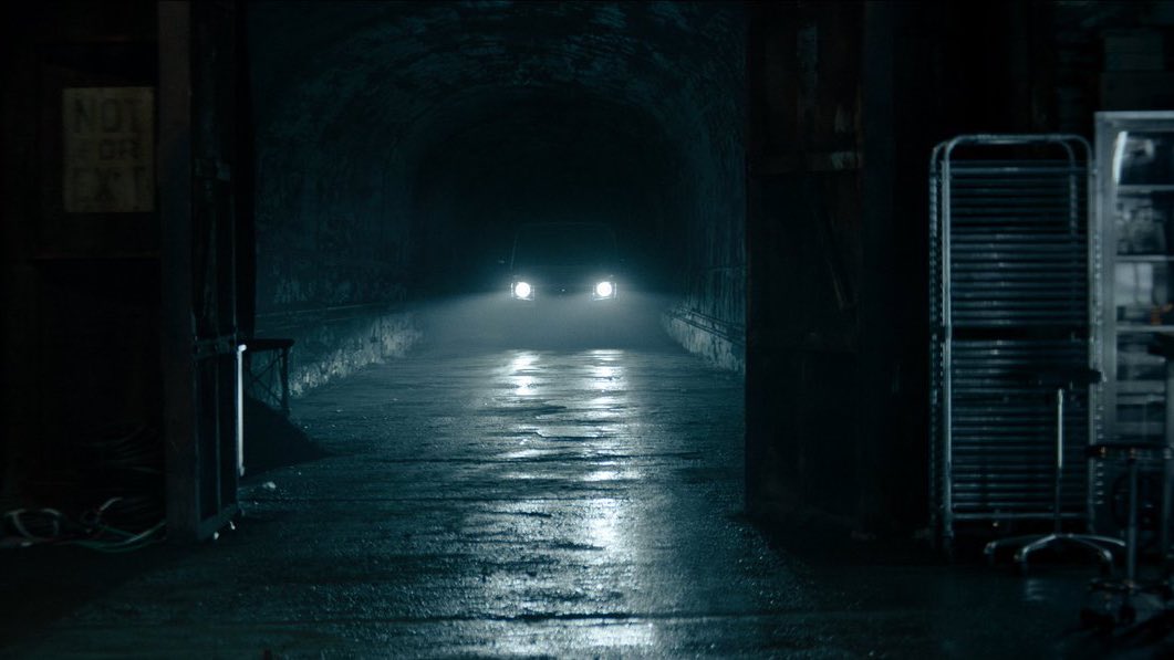 willwhocast's tweet image. Até o ep 6, os acontecimentos de #ThePenguin faziam a gente aceitar o Batman não aparecer. Mas depois do ep 7 ficou difícil. Pelo menos uma menção, o batsinal aparecendo, alguma coisa do tipo

Bora ver o que vai acontecer no último episódio. #Pinguim e Sofia com sangue no olho