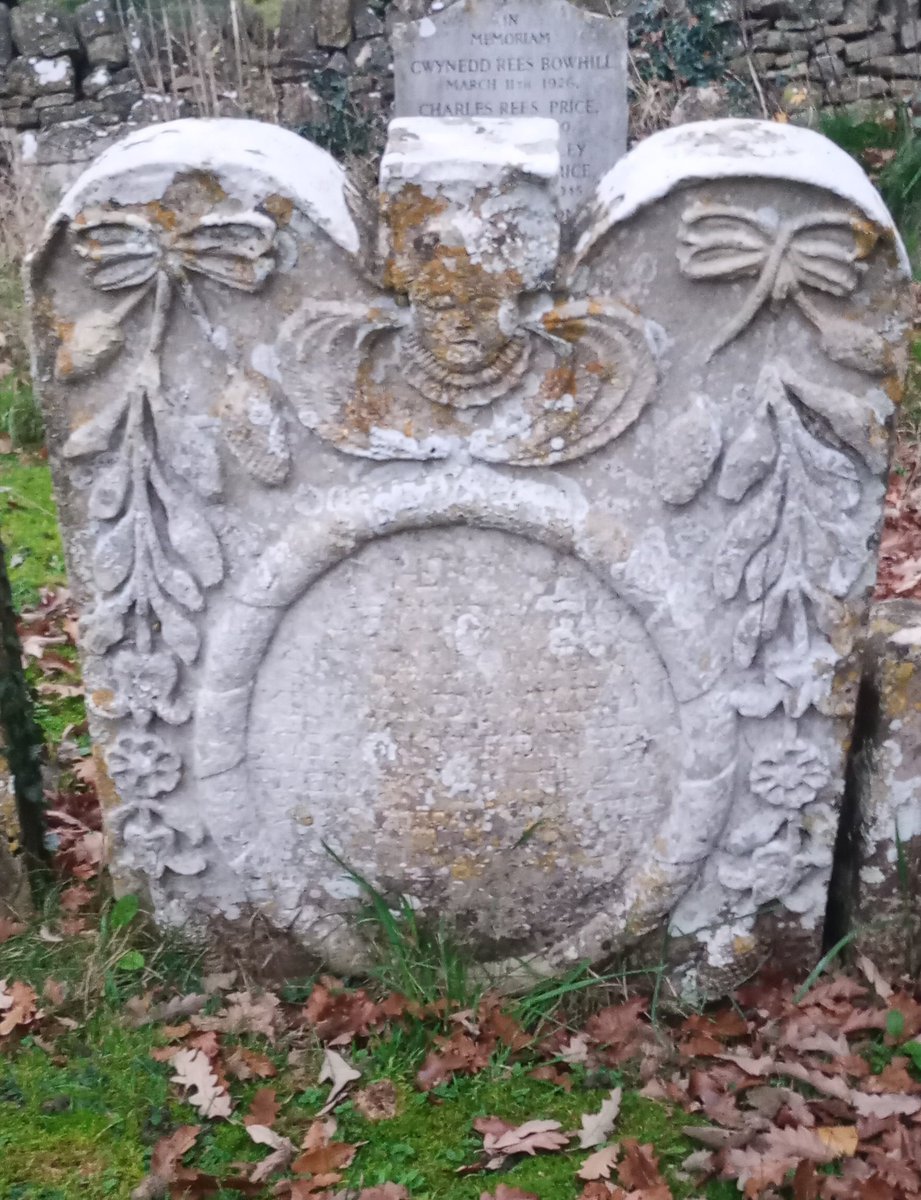 #Angels at St Eadburgha, Broadway, #Worcestershire - their inscriptions long gone.