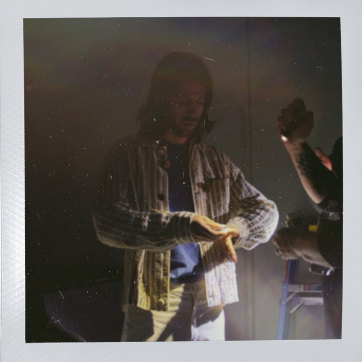 Imaginedragons's tweet photo. backstage at the #LOOMtour https://t.co/uLlvYuYjXK