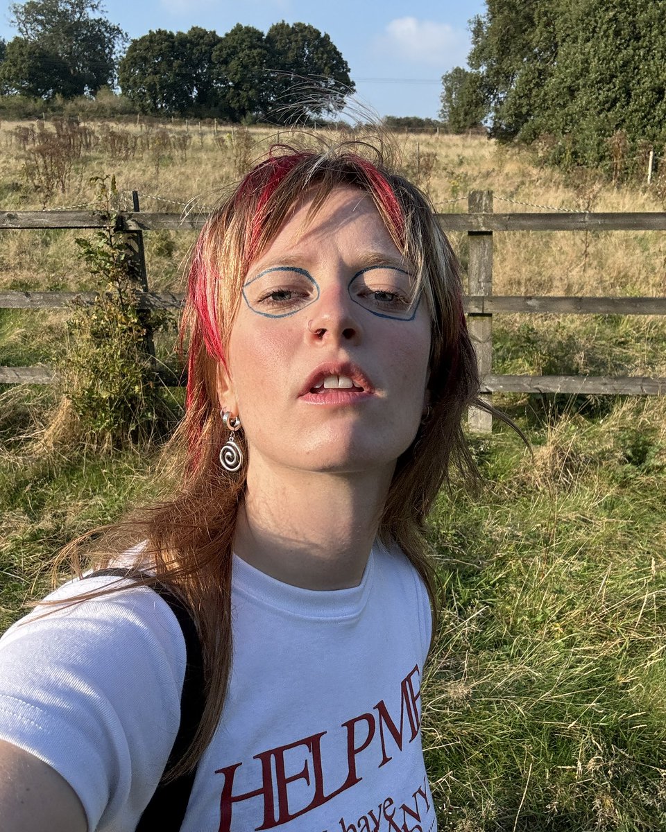 orla gartland tweet media