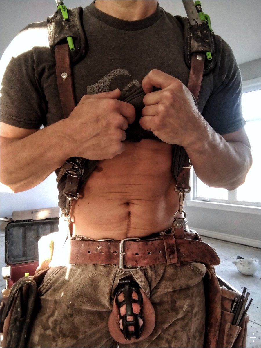 I honestly love locking up a working man. The way that on the outside, especially when in their work gear, they look so manly, masculine, in charge, only to order them to show off their locked nub that you have the key to. Something about those muscles being so soft with you, ugh