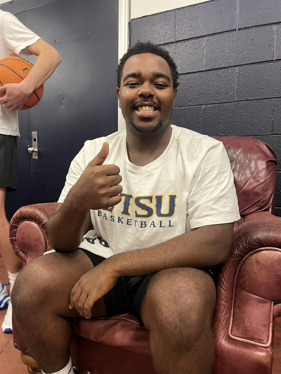 October manager of the month ‼️

Congratulations to Corey “Chops” Williams

The junior is an absolute grinder