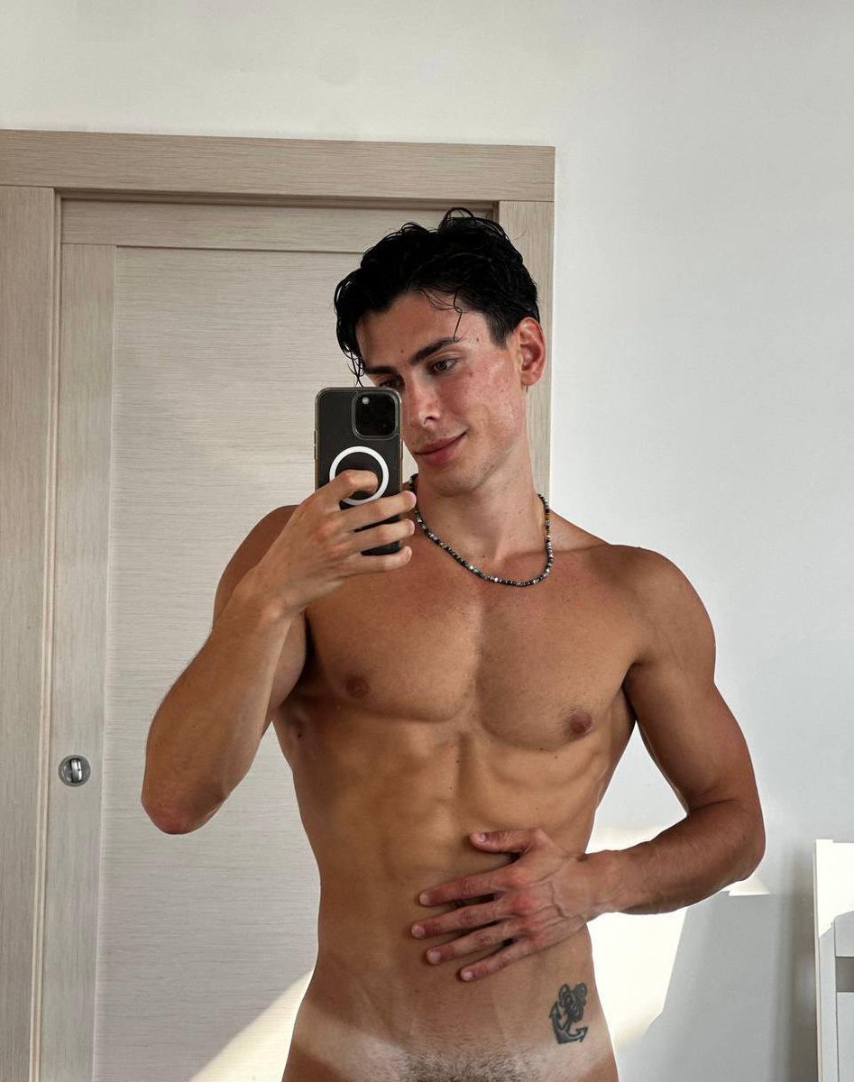 Emanuele tweet media