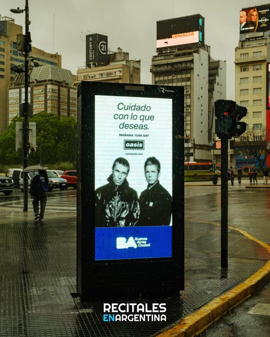 HpSMManager's tweet photo. Tarjeta de crédito salió del grupo.

#Oasis https://t.co/FaYTv3dP19