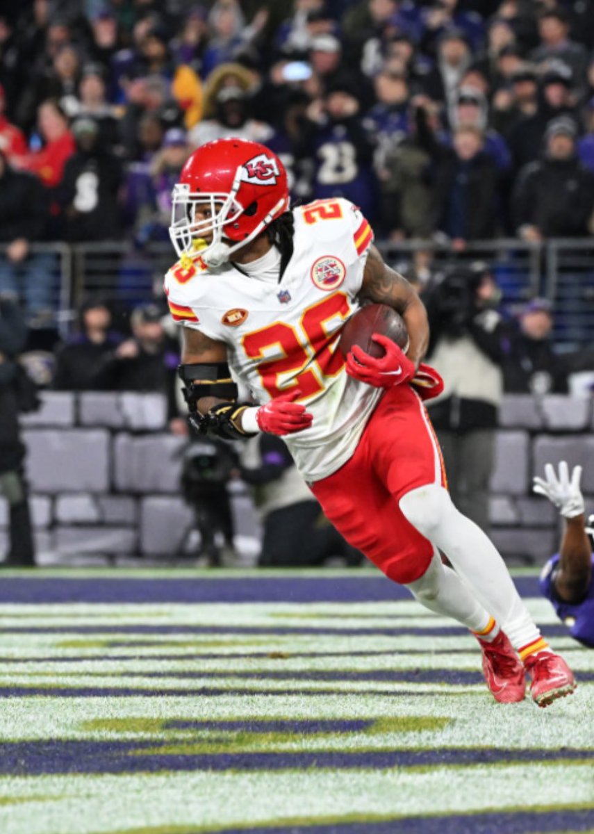 JBside13's tweet image. Week9 #ChiefsKingdom #NFL giveaway!

🚨 FollowME &amp;amp; RT♻️this post for your chance to win the✍️signed @deonbushlive2 jersey on 11/7!

26 had the game changing INT vs the Ravens in the AFC Champ game! Drop tonight’s score predictions in the comments! LFG😤Chiefs!