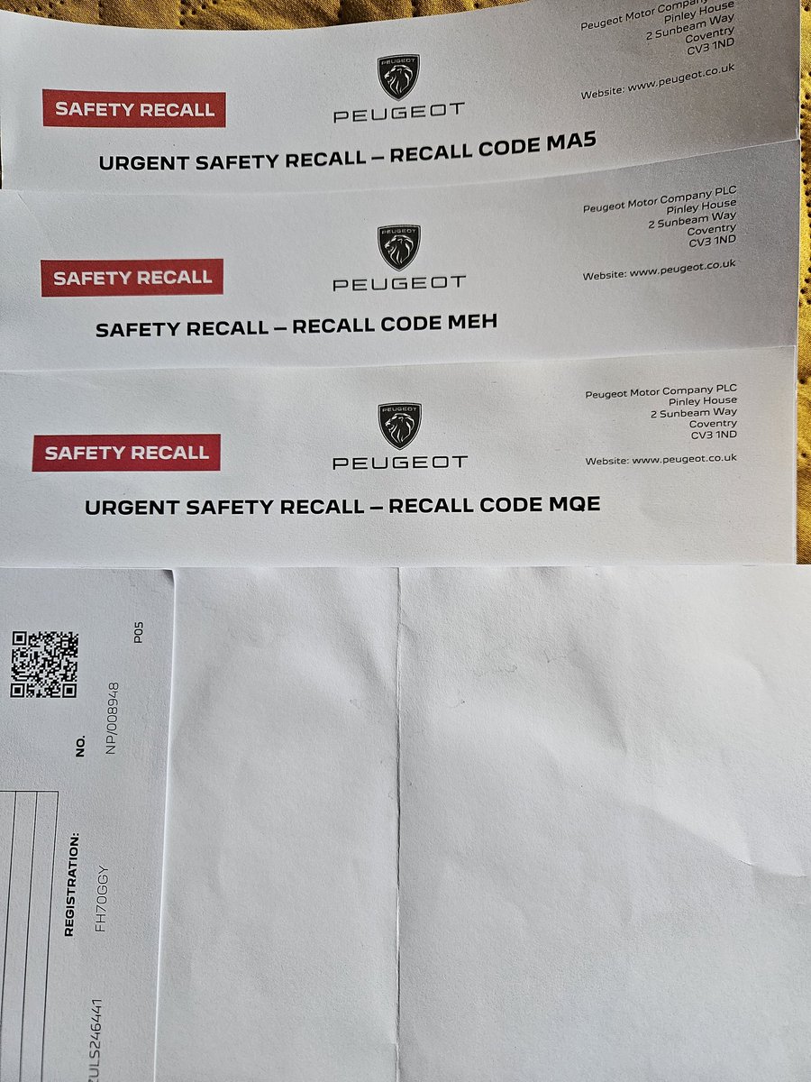 venkatg76's tweet photo. @PeugeotUK #3008 #hybrid #plugin #ev numerous #recalls over the last 3 yrs, spend 8 hrs for every recall service. No replacement  #battery available &amp; car is not charging. I'm driving on petrol, car is 300 kg heavier &amp; expensive @pissedconsumer  #backtopetrol https://t.co/uuXJgMPWqT