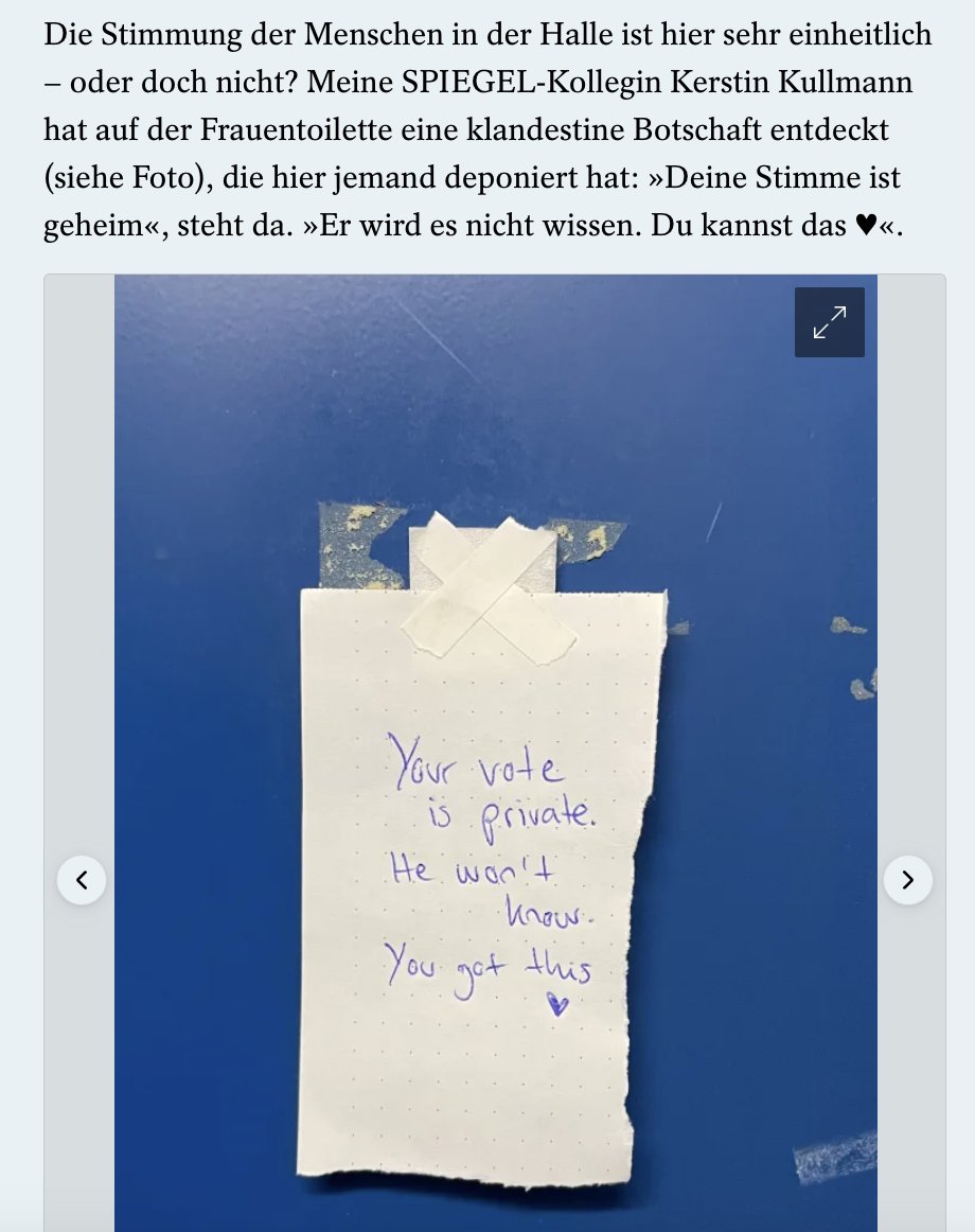 Ein schönes Detail von der Trump-Rally in Reading, Pennsylvania, via <a href="/mathieuvonrohr/">Mathieu von Rohr</a>.

Aus unserem <a href="/derspiegel/">DER SPIEGEL</a>-Liveblog, auf dem wir seit heute die ganze Wahl von etlichen Orten der USA aus in Echtzeit covern:
spiegel.de/ausland/us-wah…