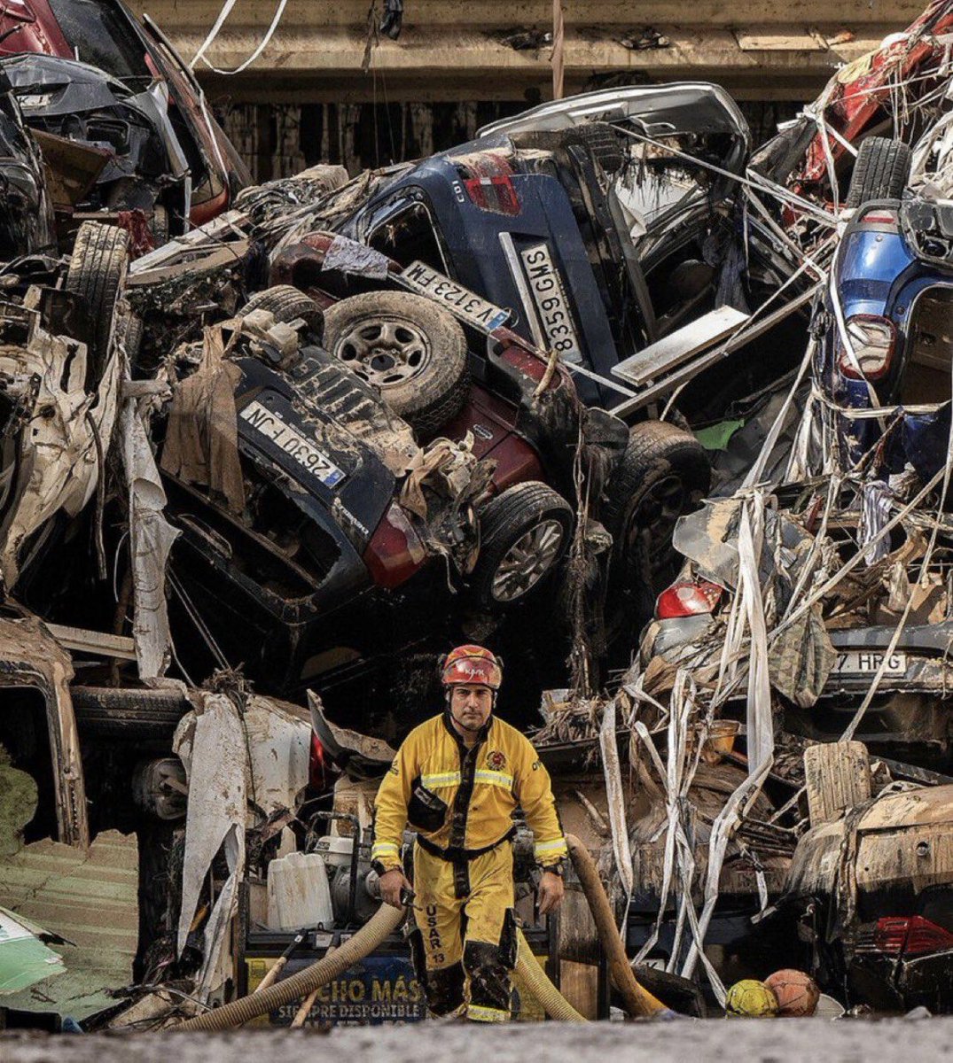 We are on just over 1C of global warming. 
Against all scientific advice governments plan to triple that over the coming decades. 
All because oil and gas makes a small number of people rich beyond imagination 
youtu.be/b-jGw-cew3c?si…