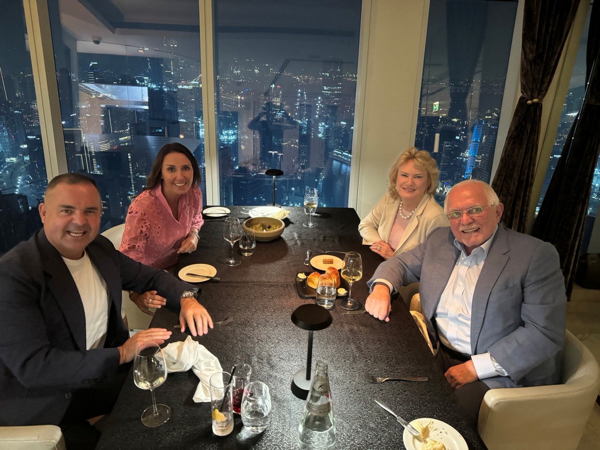 IN DUBAI WITH QLA SUPER STARS, THE CARLINGS!