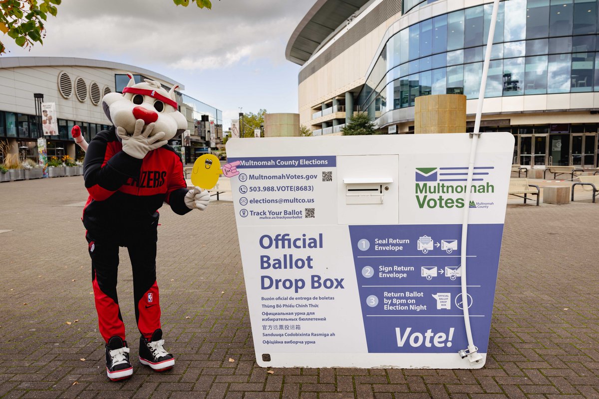 ✨blobby✨ tweet media