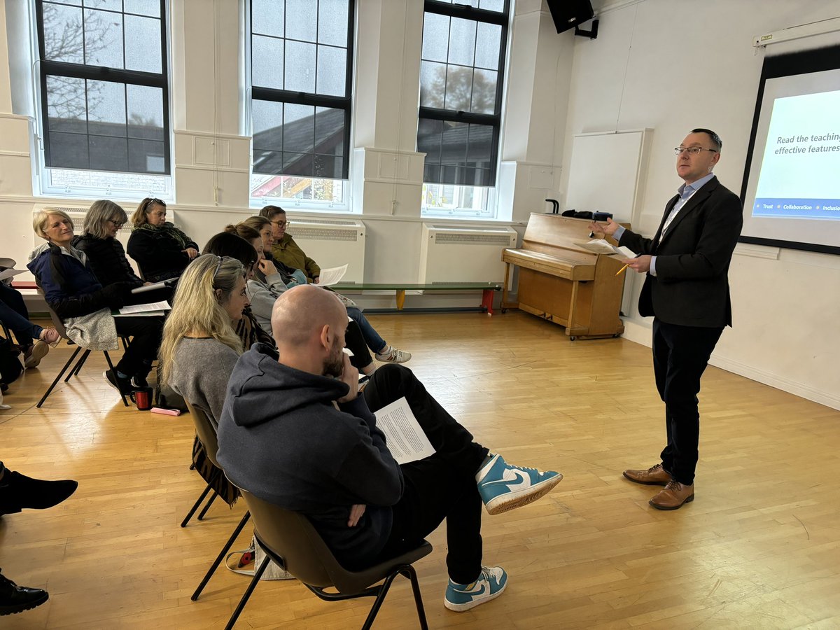 meljohns20's tweet image. Had a great day @stchris_trust EYFS network today. @Flissej and @melissaEYpren presented how we develop early language skills through the ShREC approach, interactive reading and de- contextualised conversation. Story times will never be the same again!