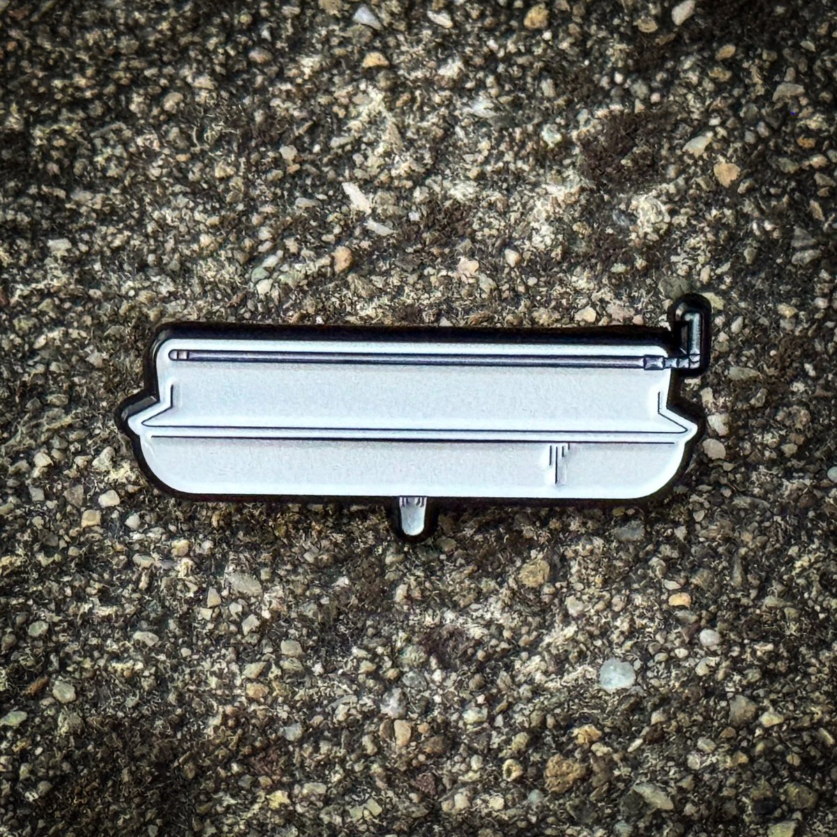 LastDiveBar's tweet photo. 🚽 RESTOCKED 🚽
Happy to announce we’ve restocked the Trough Pin!
#PeeTogether.
🔗: https://t.co/wOOLhLZZvH https://t.co/RPx2z7En24